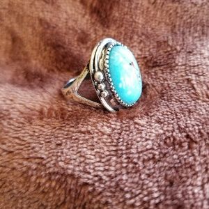 TURQUOISE OVAL RING